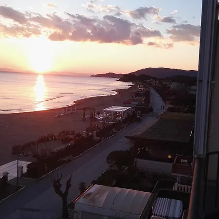Lungomare Via Roma Castiglione della Pescaia