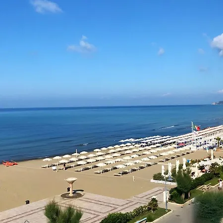Lungomare Via Roma * Castiglione della Pescaia